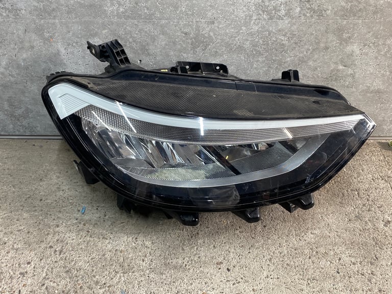 VW ID3 headlight led driver side 2020 -2023