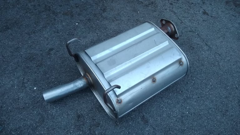 image for Honda CRV Mk2 2002 petrol rear silencer.