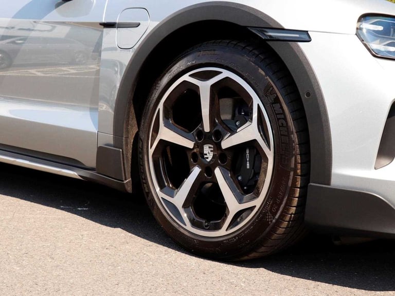 2024 Porsche Taycan 4 Cross Turismo Estate Electric Automatic