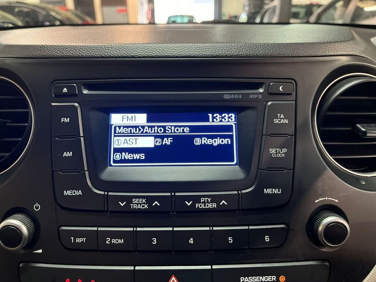  Hyundai i10 1.0 S Euro 5 5dr Petrol Manual