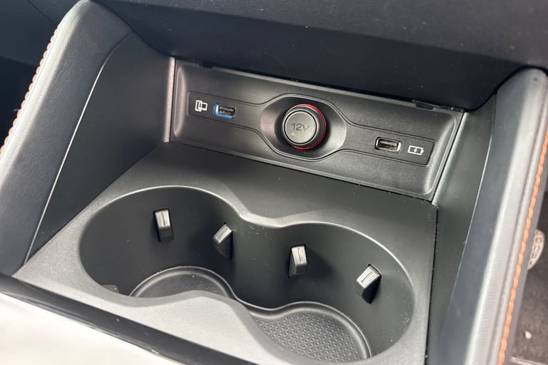 2025 MG MG HS 106290 Hatchback Petrol Manual