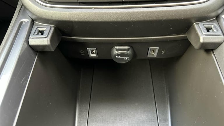 2025 Fiat 600 1.2 MHEV SUV 5dr Petrol Hybrid e-DCT Euro 6 (s/s) (100 ps) Automatic Hatchback Hybr...