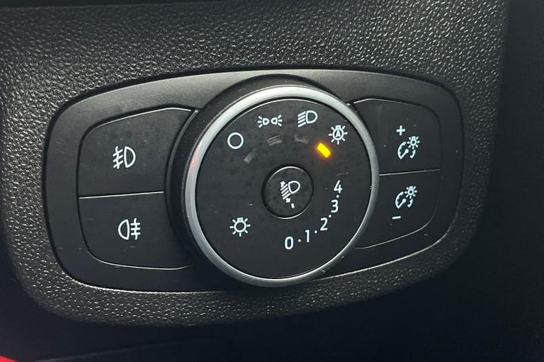 2018 Ford Fiesta 1.1 Zetec 5dr HATCHBACK PETROL Manual