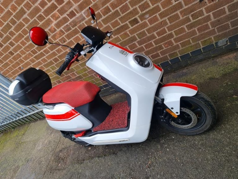 NIU N1S Electric Scooter 'Extra battery-178 miles' (NOT NQi GTS MQI NGT CUX MGB)