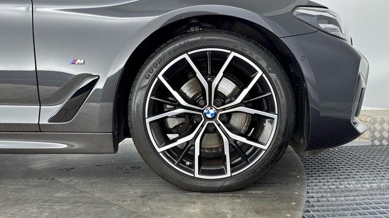 2022 BMW 5 Series 520d MHT M Sport 5dr Step Auto Diesel Estate Estate Diesel Automatic