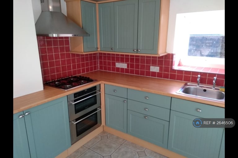 1 bedroom flat in Hoxton Road, Torquay, TQ1 (1 bed) (#2646506)