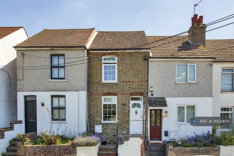 2 bedroom house in Whitehill Road, Longfield, DA3 (2 bed) (#2603454)