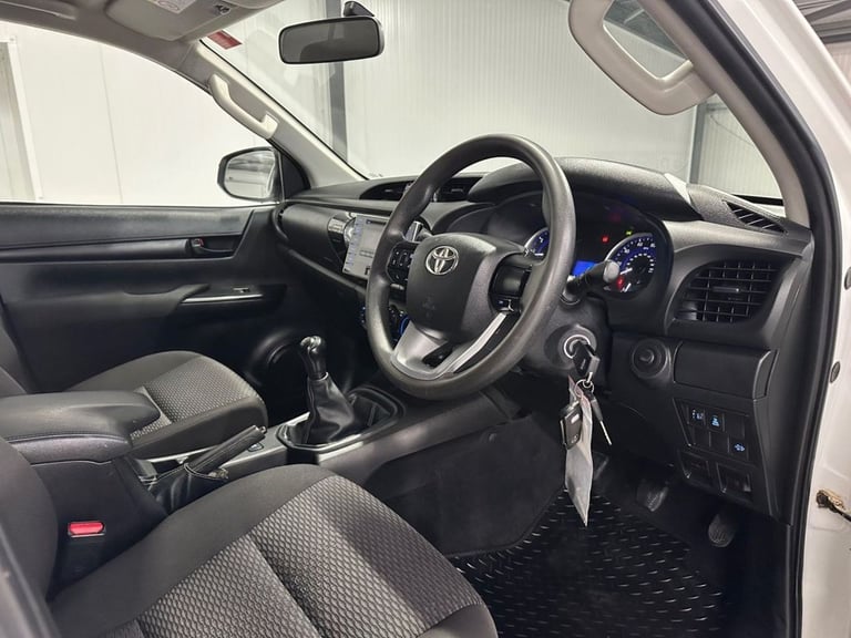 2020 70 TOYOTA HI-LUX 2.4 D-4D ACTIVE PICKUP DOUBLE CAB 4DR DIESEL MANUAL 4WD EU