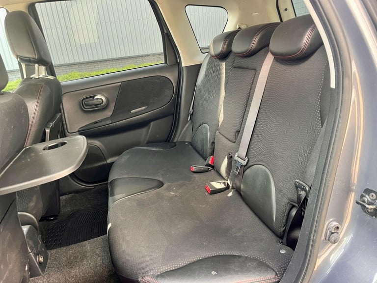 2010 Nissan Note 1.6 16V Tekna Auto Euro 4 5dr MPV Petrol Automatic