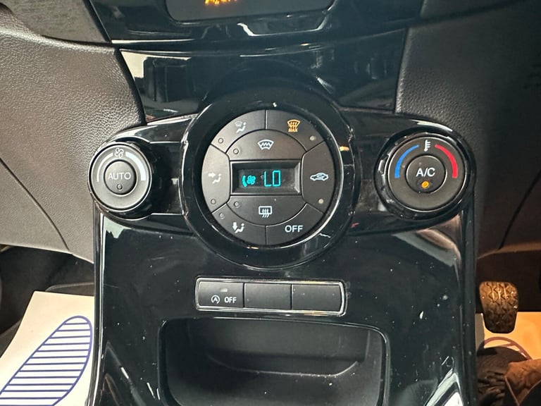  Ford Fiesta 1.0T EcoBoost Titanium Euro 5 (s/s) 5dr Petrol Manual