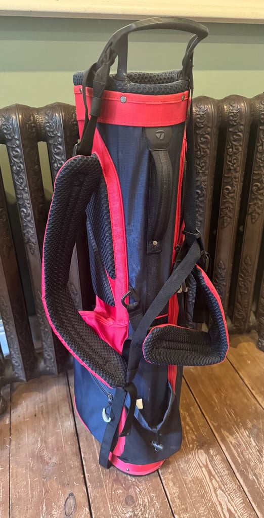 TaylorMade Golf Bag with Clubs