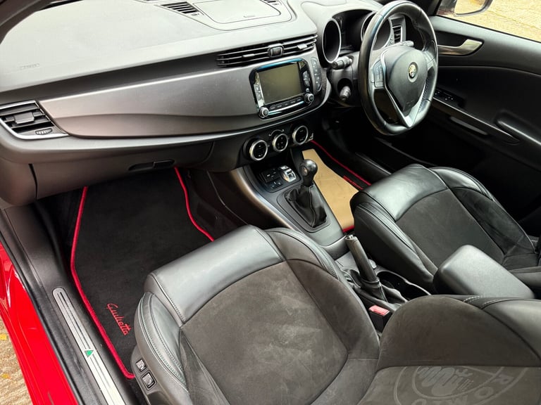 2014 Alfa Romeo Giulietta 1.4 TB MultiAir QV Line 5dr TCT HATCHBACK Petrol Automatic