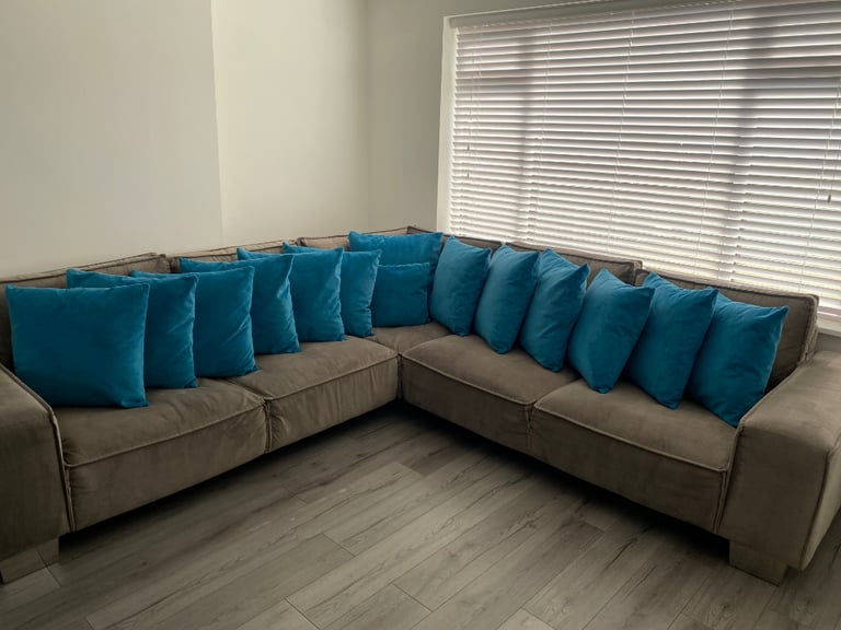 Corner sofa grey velvet 