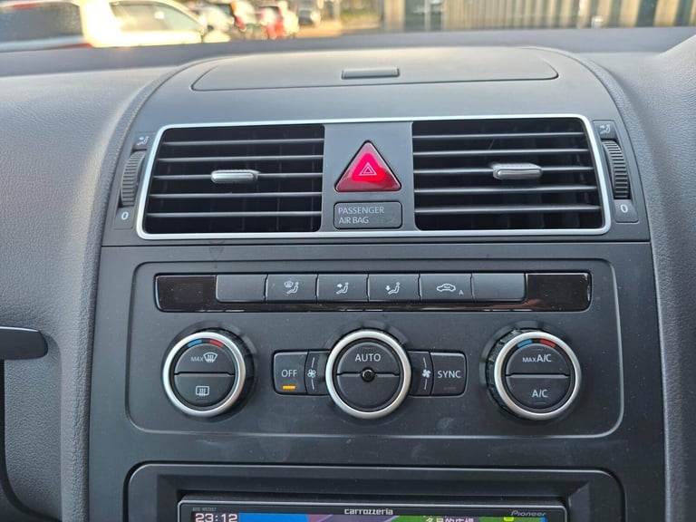 2014 Volkswagen Touran 1.4 TSI BlueMotion Tech SEL DSG Euro 6 (s/s) 5dr MPV Petrol Automatic