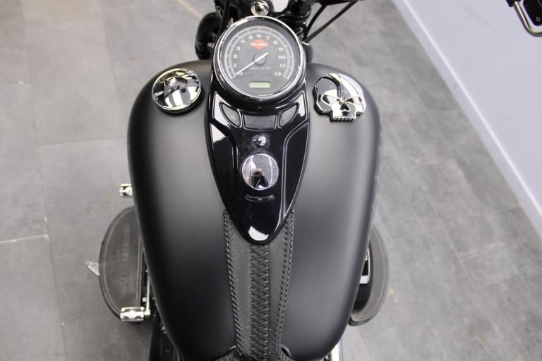 2009 Harley-Davidson FLSTSB Softail Crossbones in Denim Black