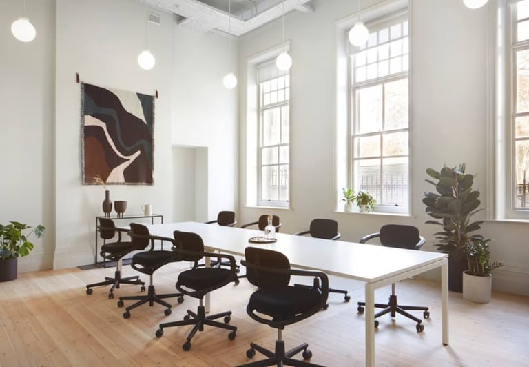 *Temple* Private Serviced Offices: Units from 3 to 25 desks for rent EC4Y