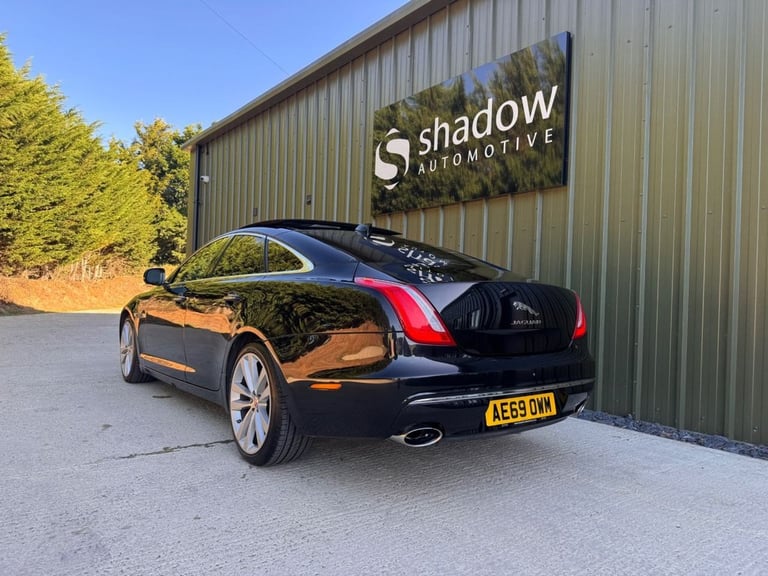 2019 Jaguar XJ 3.0d V6 XJ50 Saloon 4dr Diesel Auto Euro 6 (s/s) (300 ps) Saloon Diesel Automatic