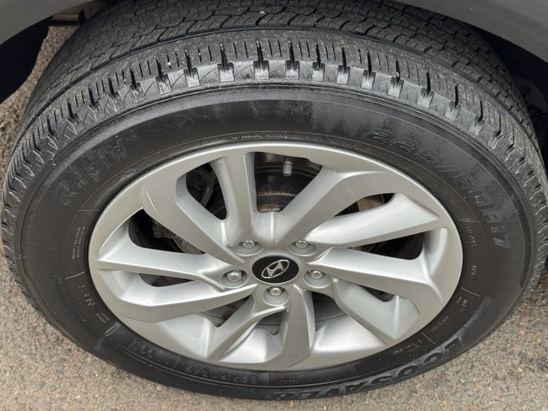 2018 Hyundai TUCSON 1.7 CRDi Blue Drive SE Nav SUV 5dr Diesel DCT Euro 6 (s/s) (141 ps) ESTATE Di...