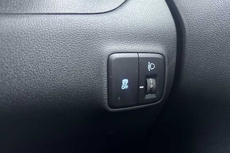 2025 Hyundai i10 1.2 Advance Hatchback 5dr Petrol Auto Euro 6 (s/s) (79 ps) Hatchback Petrol Auto...