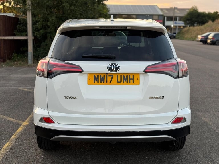 2017 Toyota RAV4 2.0 D-4D Business Edition Plus Euro 6 (s/s) 5dr (Safety Sense, Nav) ESTATE Diese...