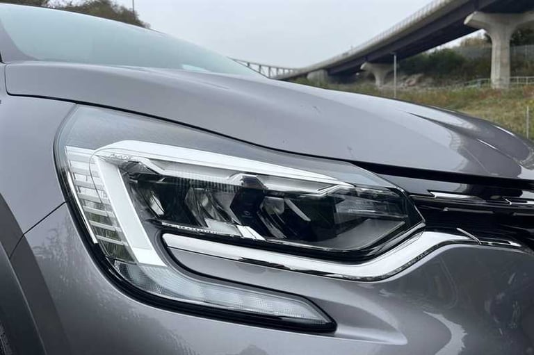 2021 Renault Captur 1.3 TCe (140 PS) Iconic 5 Door Petrol SUV Automatic SUV Petrol Automatic