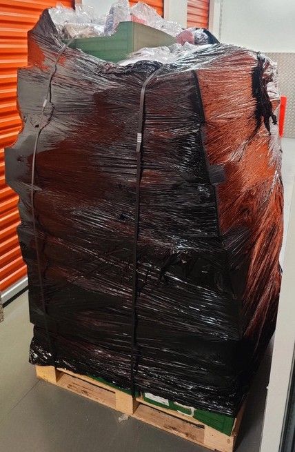 image for 1600 Piece Massive Clothing Bundle Joblot.