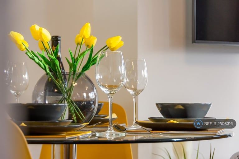 1 bedroom in Kettering, Kettering, NN15 (#2508316)