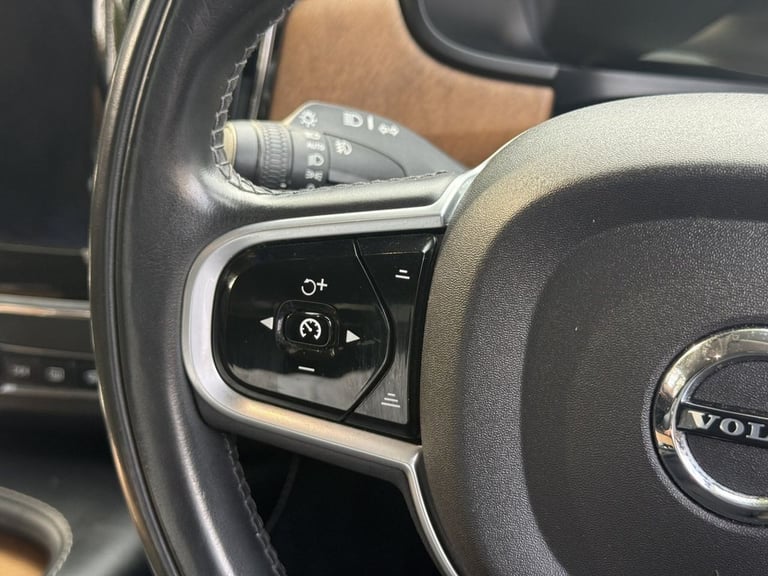 2017 Volvo S90 2.0 D4 Inscription Pro 4dr Geartronic SALOON DIESEL Automatic