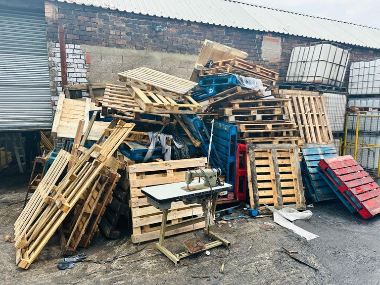 image for FREE Wooden Pallet 