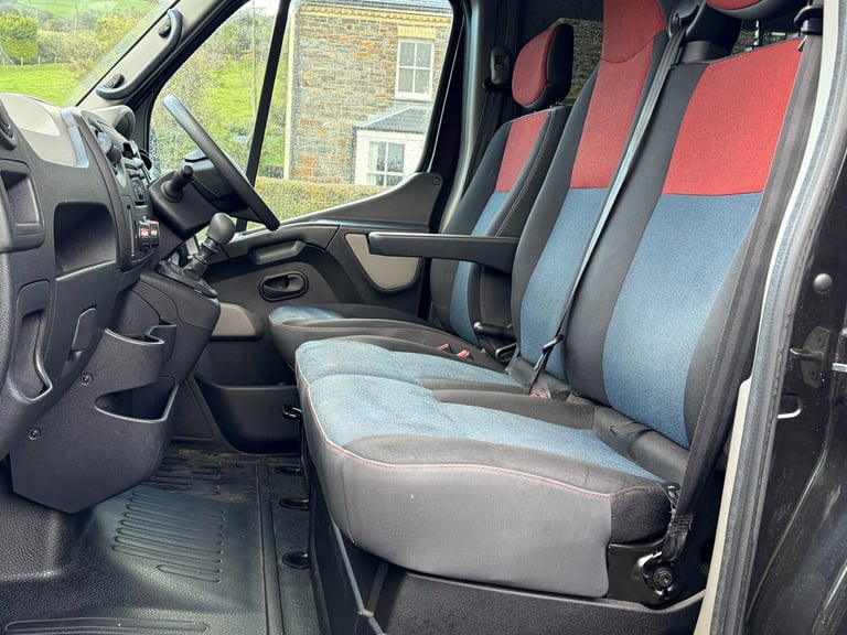 2017 Renault Master SL28 ENERGY dCi 110 Business+ WHEELCHAIR ACCESS/CAMPER PANEL VAN Diesel Manual