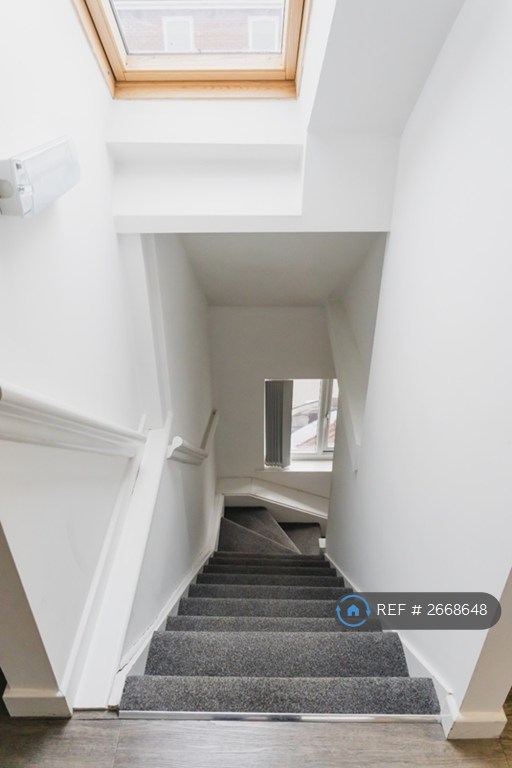 7 bedroom house in Brunswick Street, Leamington Spa, CV31 (7 bed) (#2668648)