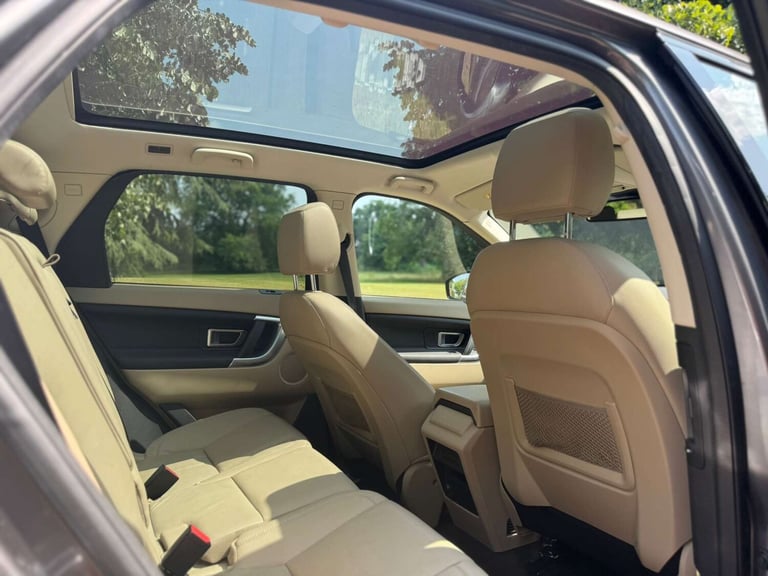 2015 Land Rover Discovery Sport 2.2 Discovery Sport HSE SD4 Auto 4WD 5dr SUV Diesel Automatic