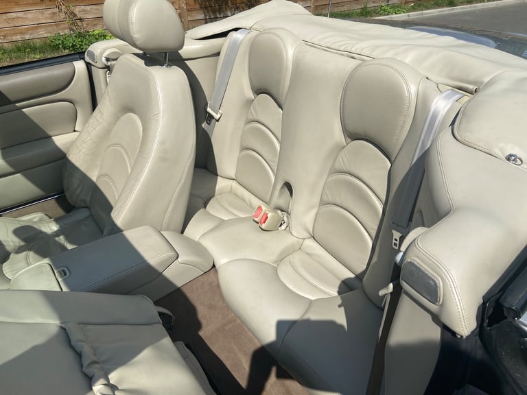 2000 Jaguar XKR 4.0 Supercharged 2dr Auto Petrol