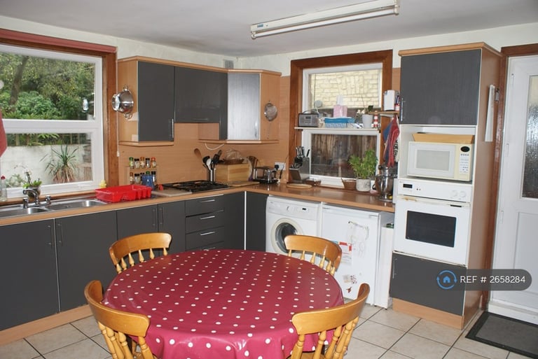 3 bedroom house in George Street, Cambridge, CB4 (3 bed) (#2658284)
