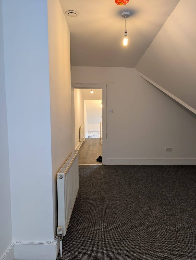 one/two bed room 