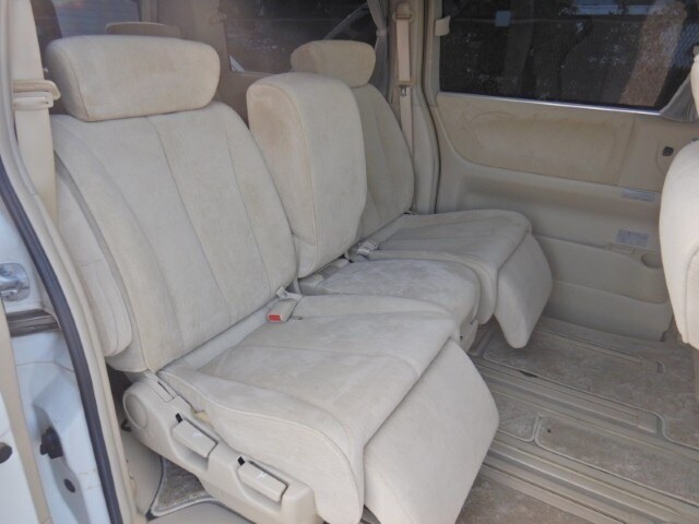 2004 Nissan Elgrand 3.5 X AUTOMATIC 4X4 * 8 SEATER RECLINING BUSINESS SEATS * ONLY 38000 MILES   ...