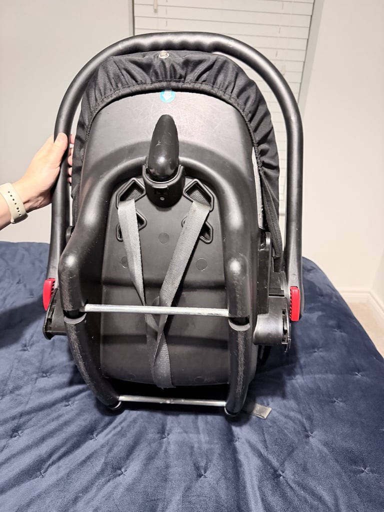 Venicci baby car seat 