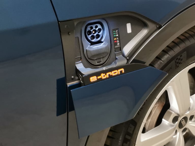 2021 Audi e-tron 50 Technik SUV 5dr Electric Auto quattro 71.2kWh (11kW Charger) (313 ps) -  Suv ...