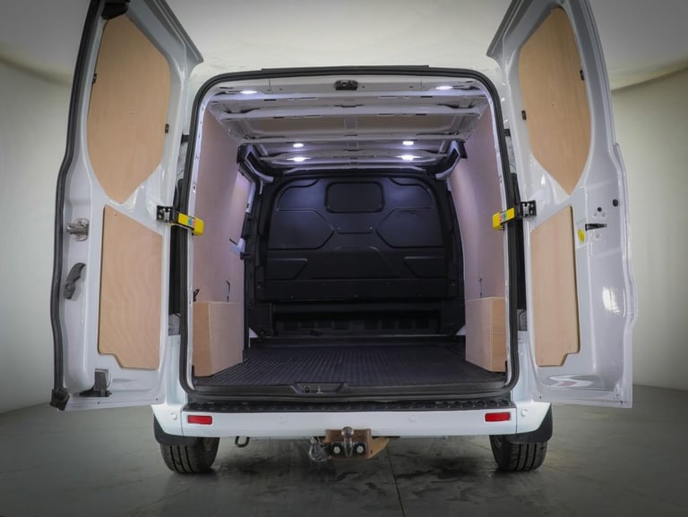 2022 Ford Transit Custom 2.0 300 EcoBlue Limited Panel Van 5dr Diesel Manual L2 H1 Euro 6 (s/s) (...