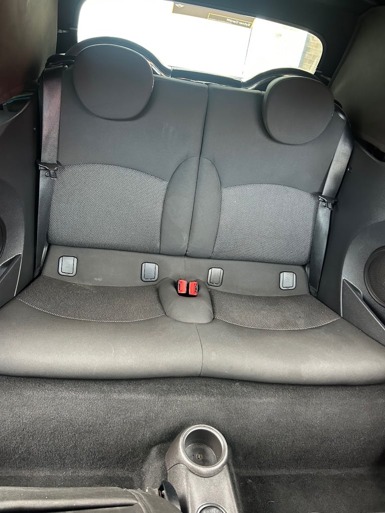 Mini, CONVERTIBLE, Convertible, 2013, Manual, 1598 (cc), 2 doors
