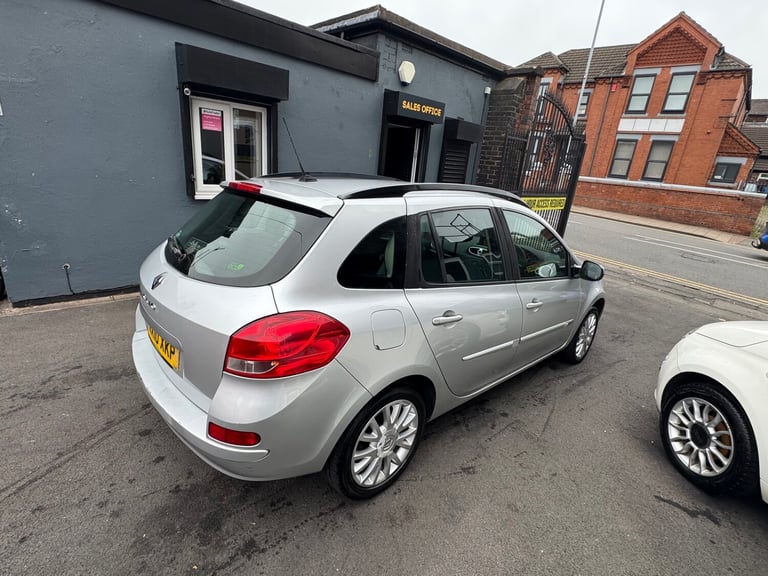2010 Renault Clio 1.5 dCi 86 Dynamique TomTom 5dr ESTATE Diesel Manual