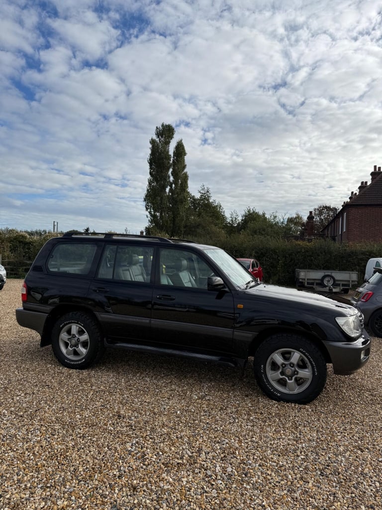  Toyota Land Cruiser Amazon 4.2 TD SUV 5dr Diesel Automatic (282 g/km, 201 bhp) Diesel Automatic