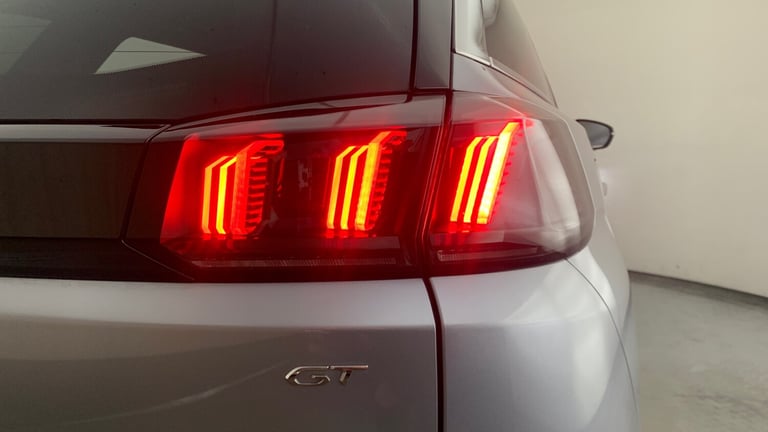 2022 Peugeot 5008 1.5 BlueHDi GT 5dr EAT8 HATCHBACK DIESEL Automatic