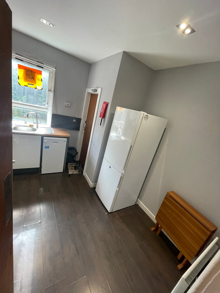 3Bedroom Property near Aberdeen University Only £1150 per Month