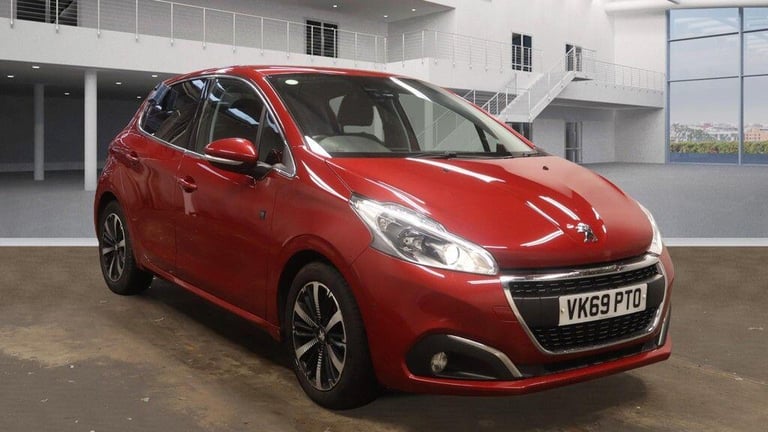 image for 2019 Peugeot 208 1.2 PureTech Tech Edition Euro 6 (s/s) 5dr HATCHBACK Petrol Manual