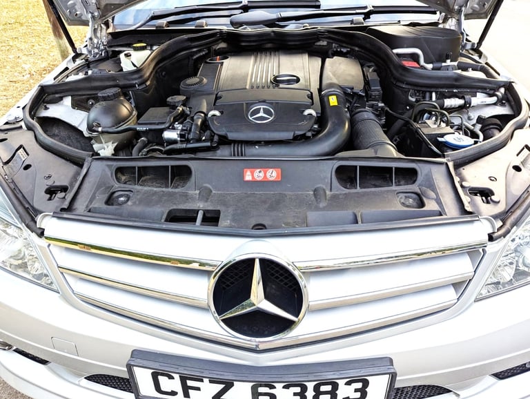 2010 Mercedes-Benz C-Class C180 CGI BlueEFFICIENCY Sport 4dr Auto SALOON Petrol Automatic