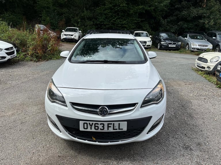 2013 Vauxhall Astra 1.7 CDTi 16V ecoFLEX SE 5dr SPARES IR REPAIRS ESTATE Diesel Manual - Image 2