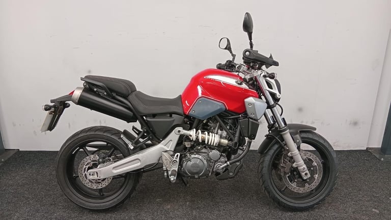 YAMAHA MT-03 ** MOT SEPTEMBER 2026 - HAND GUARDS - STANDARD SPEC ** 
