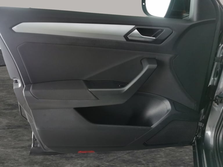 2022 Volkswagen T-Roc 1.0 TSI Life 5dr HATCHBACK PETROL Manual