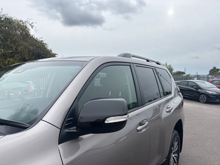 2022 Toyota Land Cruiser 2.8 D-4D 204 Invincible 5dr Auto 7 Seats Station Wagon DIESEL Automatic